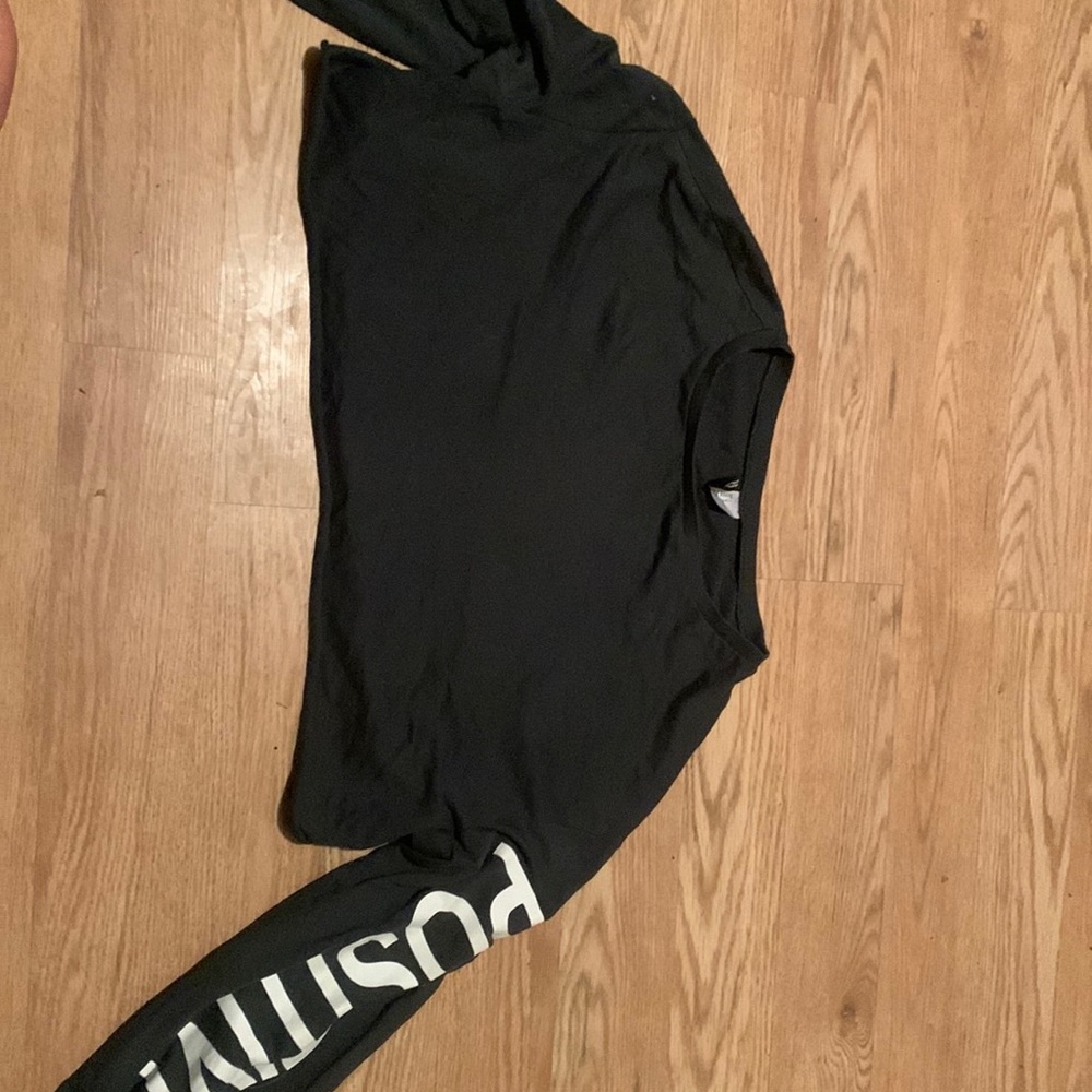 Womens lightly  worn crop top shirt